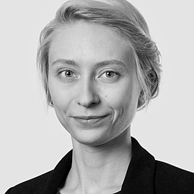 Henkilön kasvokuva Emmi Kivi